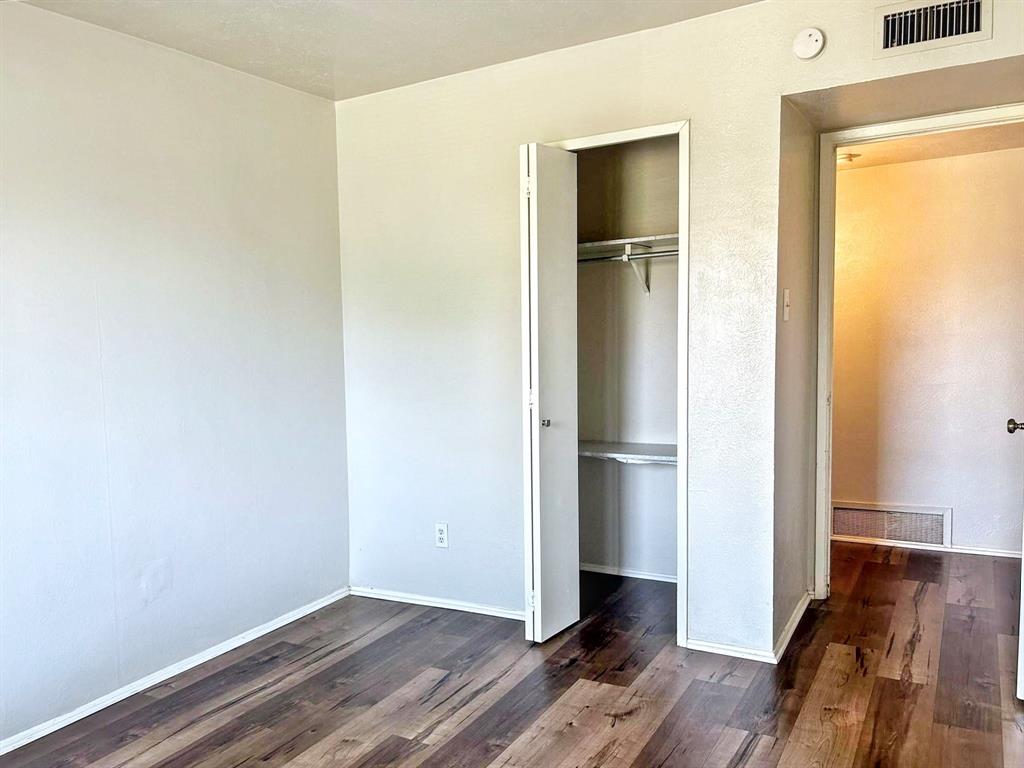 10238 White Elm Road Dallas, TX 75243 - Photo 12 of 25