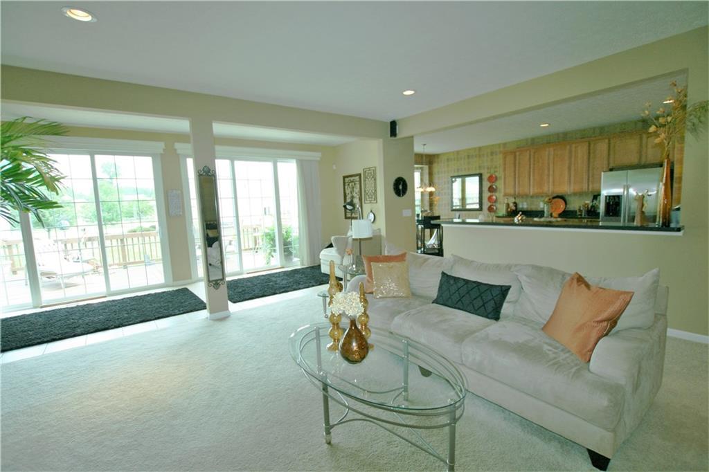 13045 Ratliff Run Fishers, IN 46037 - Photo 4 of 24 Gallery Image 4