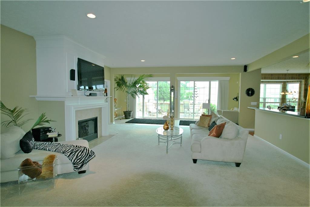 13045 Ratliff Run Fishers, IN 46037 - Photo 5 of 24 Gallery Image 5