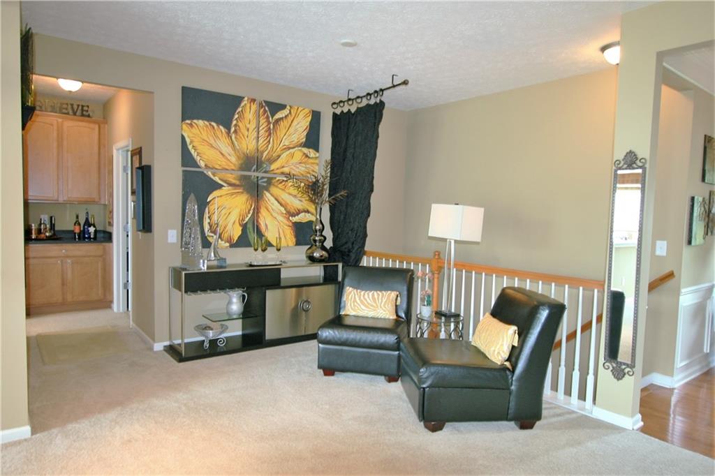 13045 Ratliff Run Fishers, IN 46037 - Photo 6 of 24 Gallery Image 6