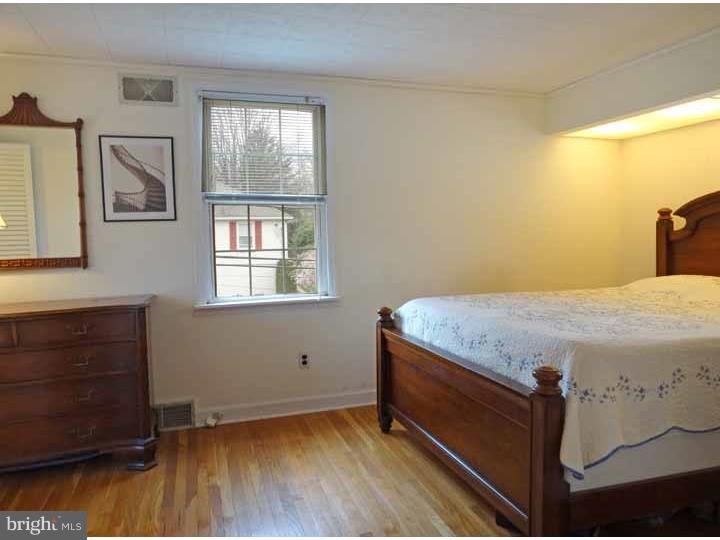 170 Morningside Circle Wayne, PA 19087 - Photo 6 of 25 Gallery Image 6