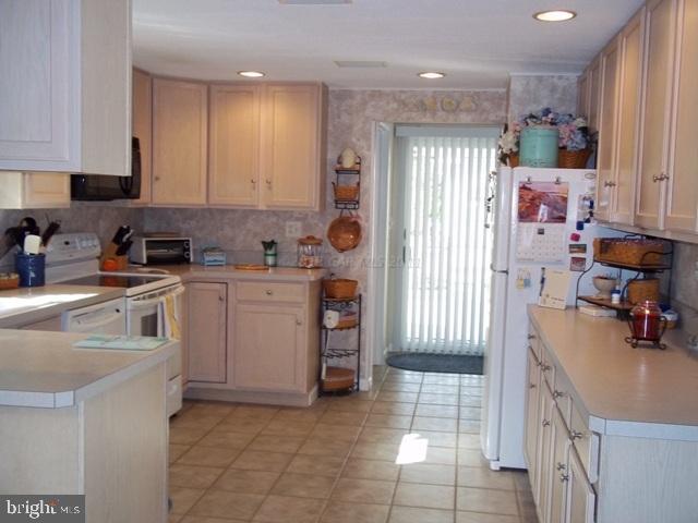 13905 Fiesta Road Ocean City, MD 21842 - Photo 7 of 17 Gallery Image 7