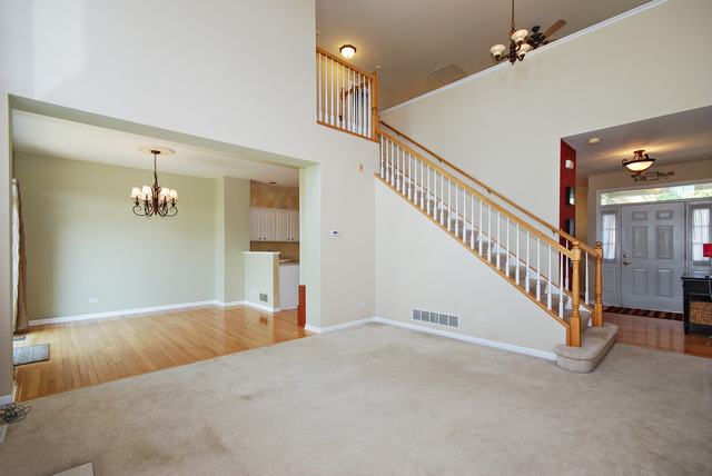895 Havenshire Road Naperville, IL 60565 - Photo 2 of 23