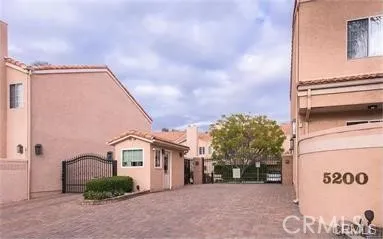 $4,450 | 5200 White Oak Avenue, Unit 36, Encino, CA 91316