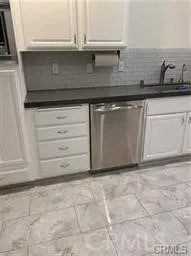 $4,450 | 5200 White Oak Avenue, Unit 36, Encino, CA 91316