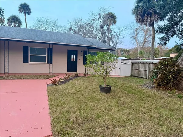 $1,500 | 139 Highland Avenue, Edgewater, FL 32132