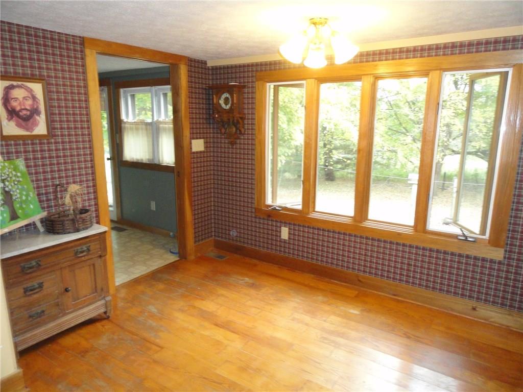 6400 Adel Road Spencer, IN 47460 - Photo 9 of 22
