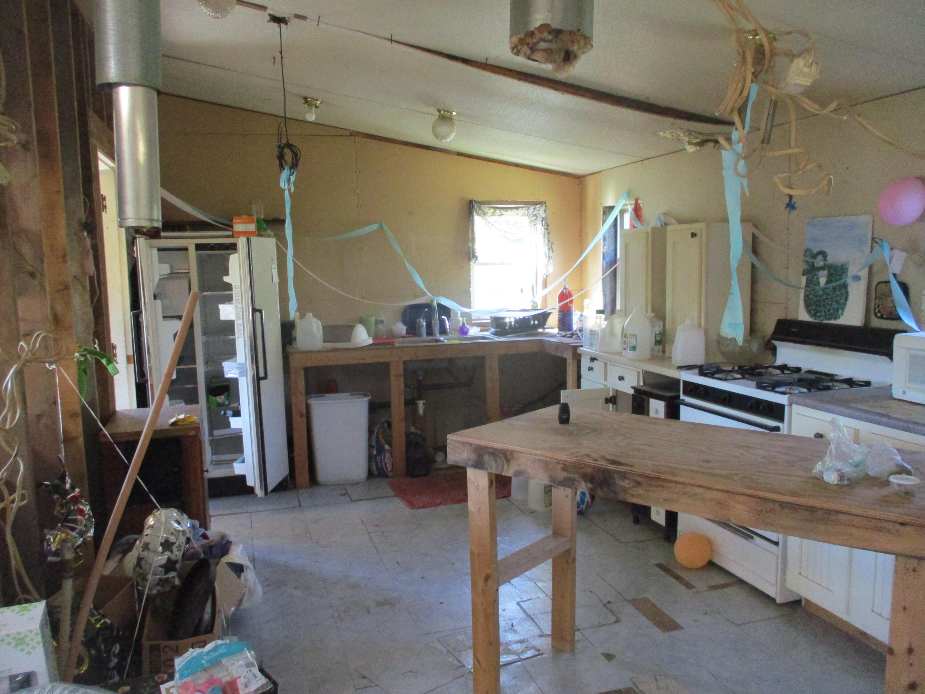 9 Old County Road Edgecomb, ME 04556 - Photo 7 of 23 IMG_6857