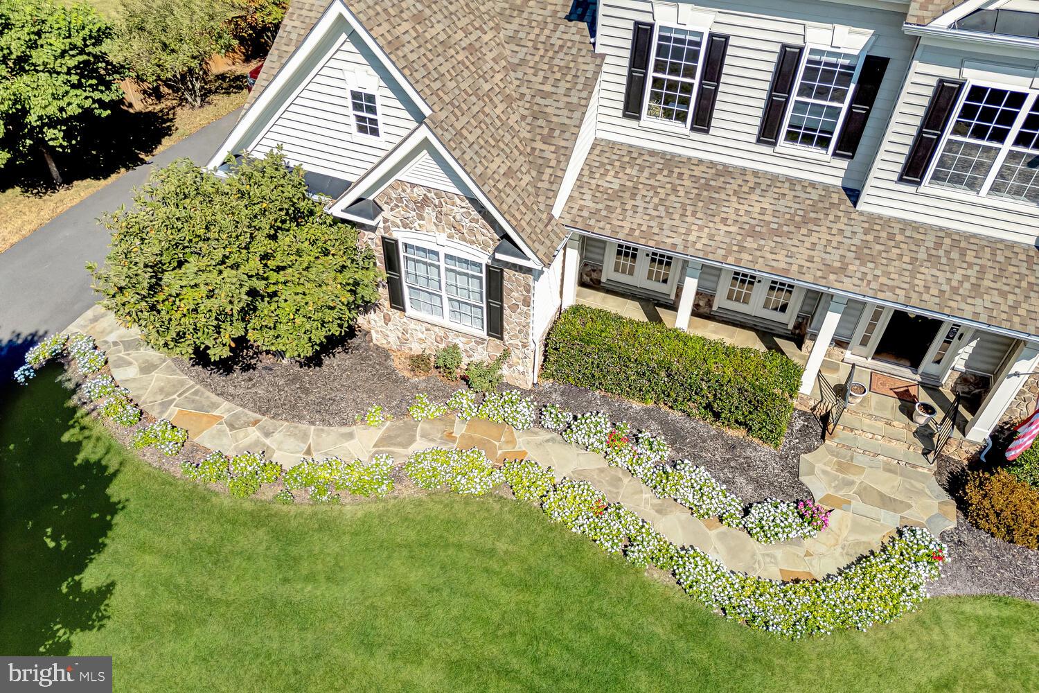 43024 La Riva Drive Ashburn, VA 20148 - Photo 5 of 63 Aerial