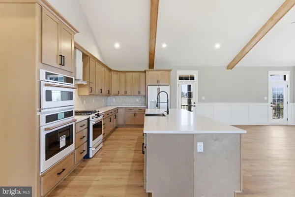 $899,999 | Mistletoe Lane, Shepherdstown, WV 25443