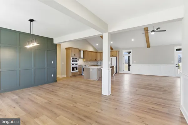 $899,999 | Mistletoe Lane, Shepherdstown, WV 25443