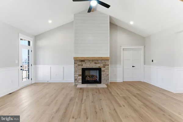$899,999 | Mistletoe Lane, Shepherdstown, WV 25443