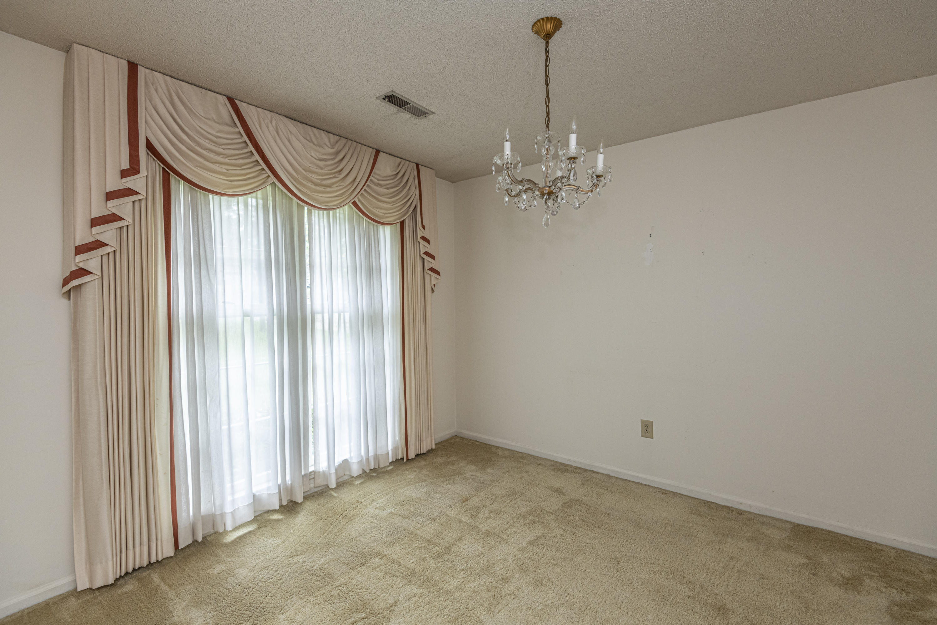 1034 Yeamans Hall Road Hanahan, SC 29410 - Photo 6 of 46 _DSC0827
