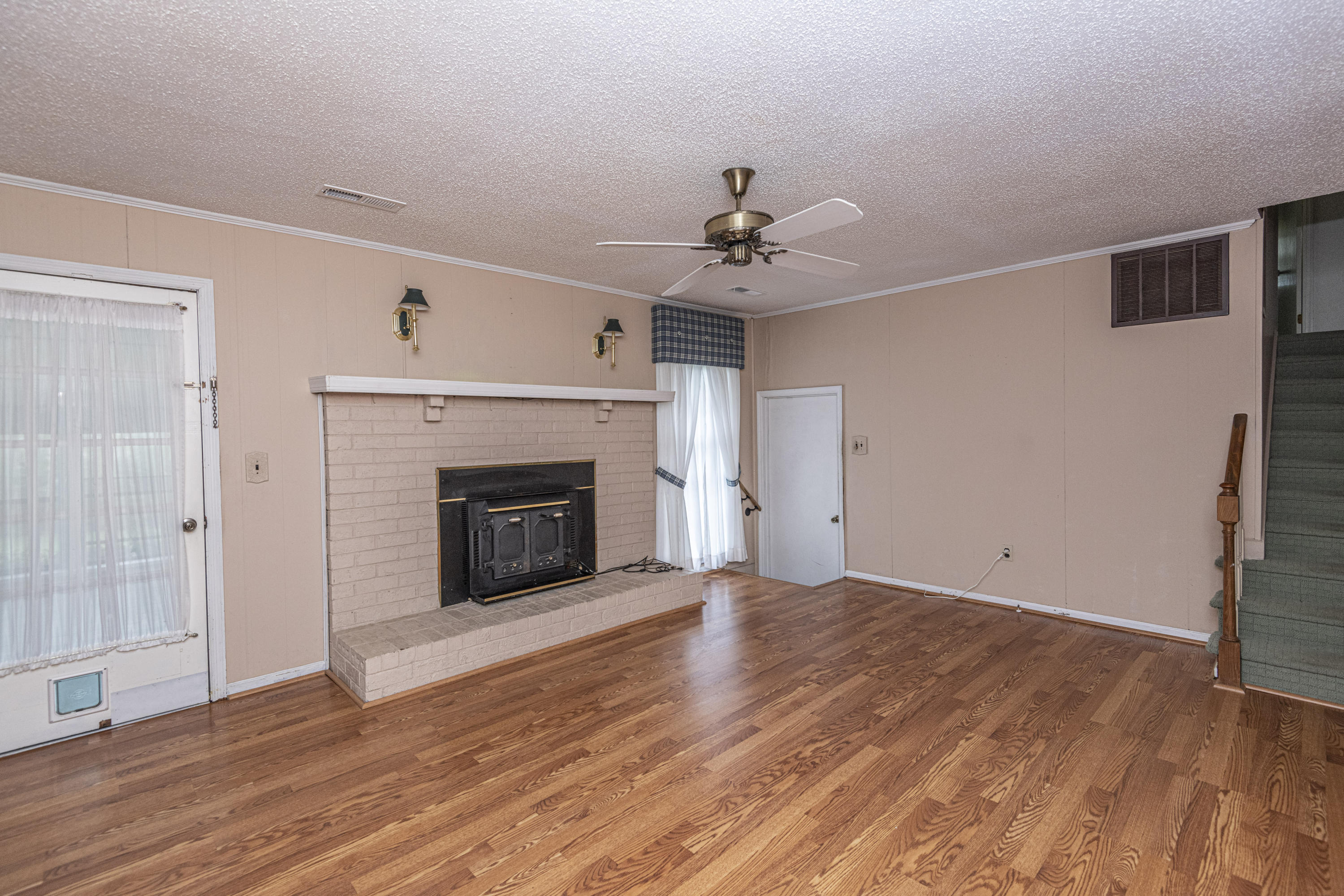 1034 Yeamans Hall Road Hanahan, SC 29410 - Photo 8 of 46 _DSC0798