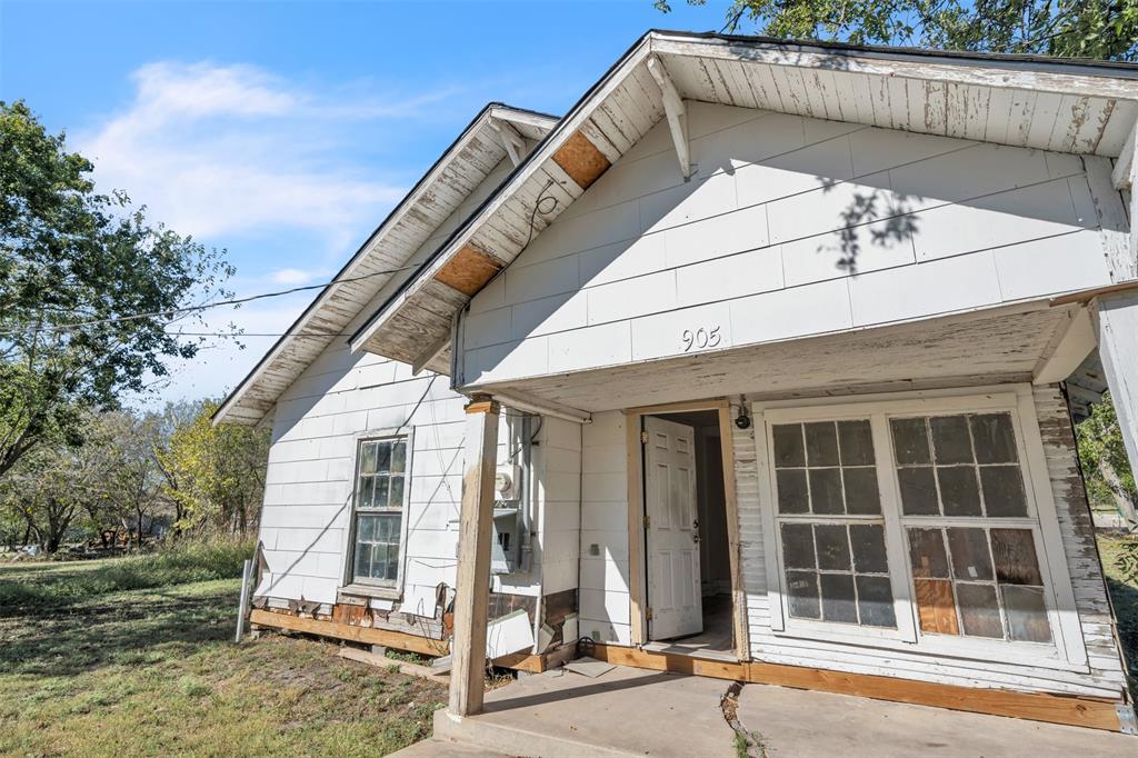 905 East Ward Street Decatur, TX 76234 - Photo 1 of 1 Gallery Image 1