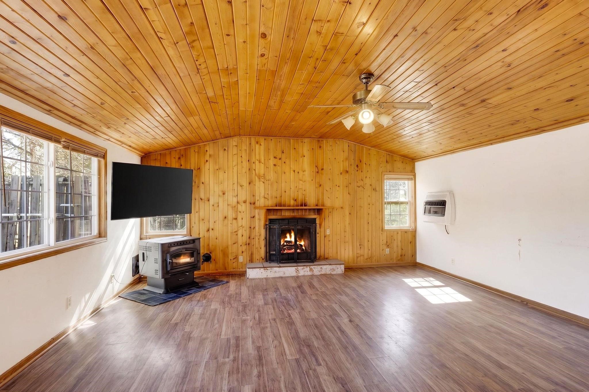 N4382 Pine Drive Montello, WI 53949 - Photo 6 of 66
