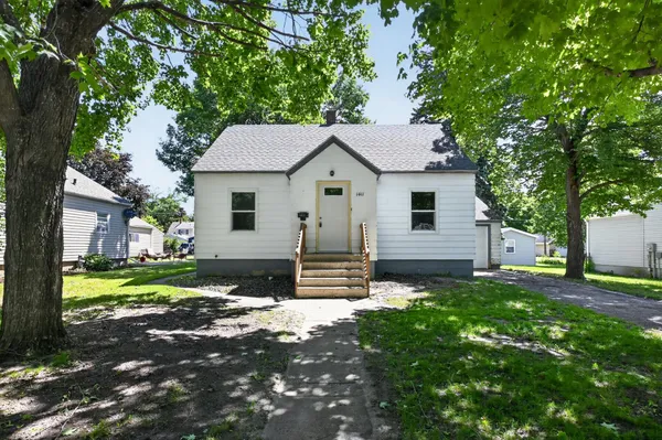 $209,900 | 1411 Douglas Street, Alexandria, MN 56308