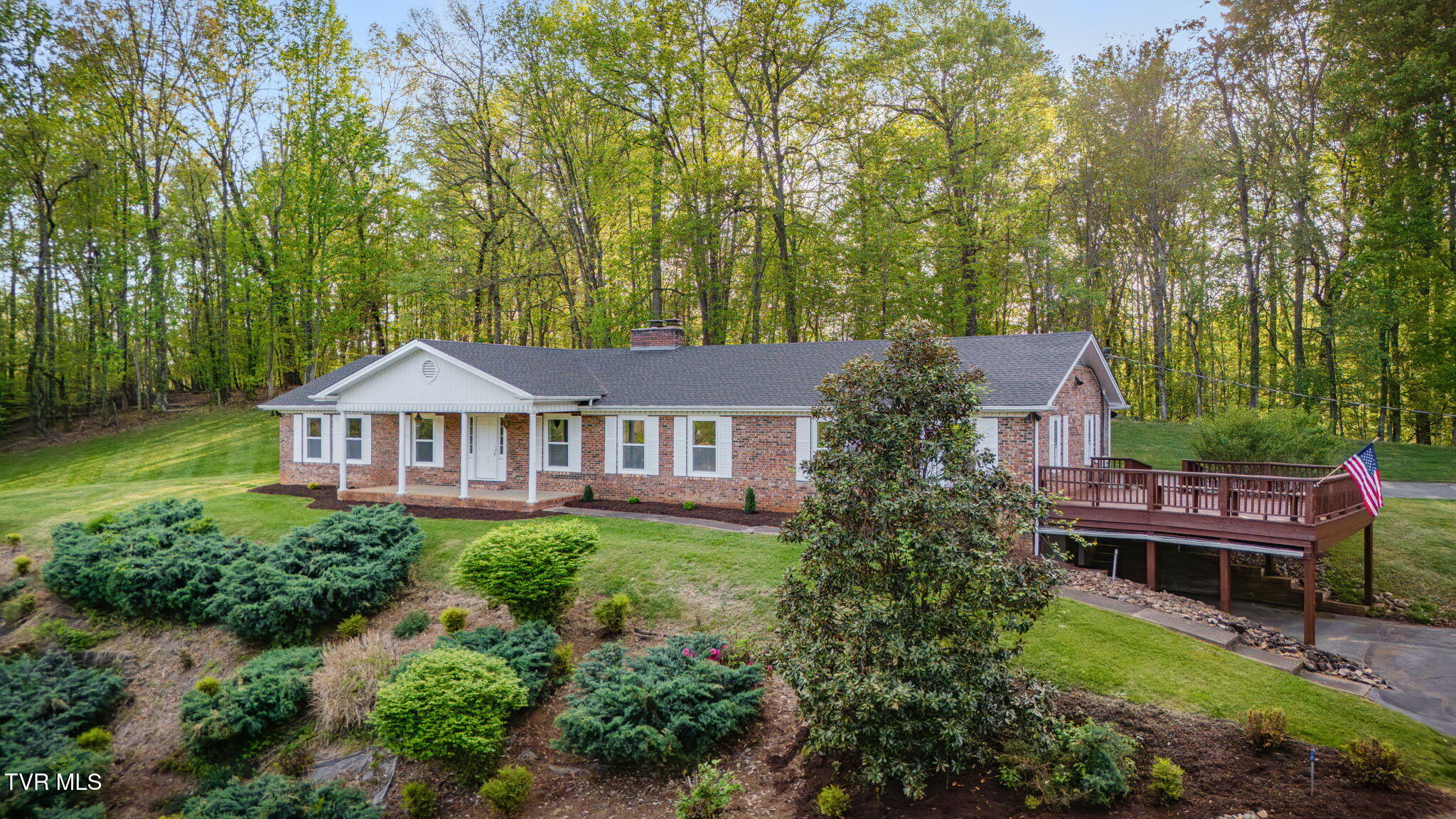512 Hidden Valley Road Kingsport, TN 37663 - Photo 53 of 55 103