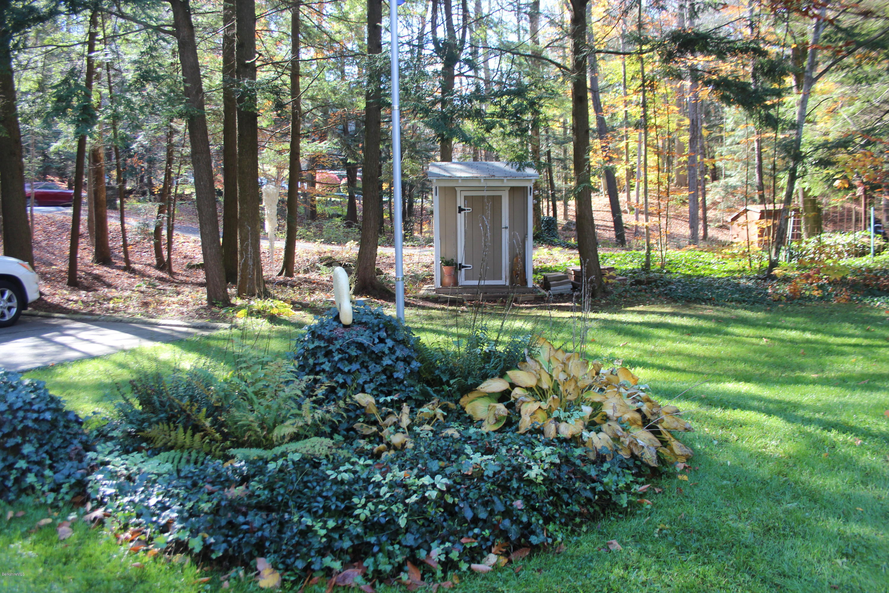274 Barker Road Pittsfield, MA 01201 - Photo 17 of 20 Perrenial Gardens