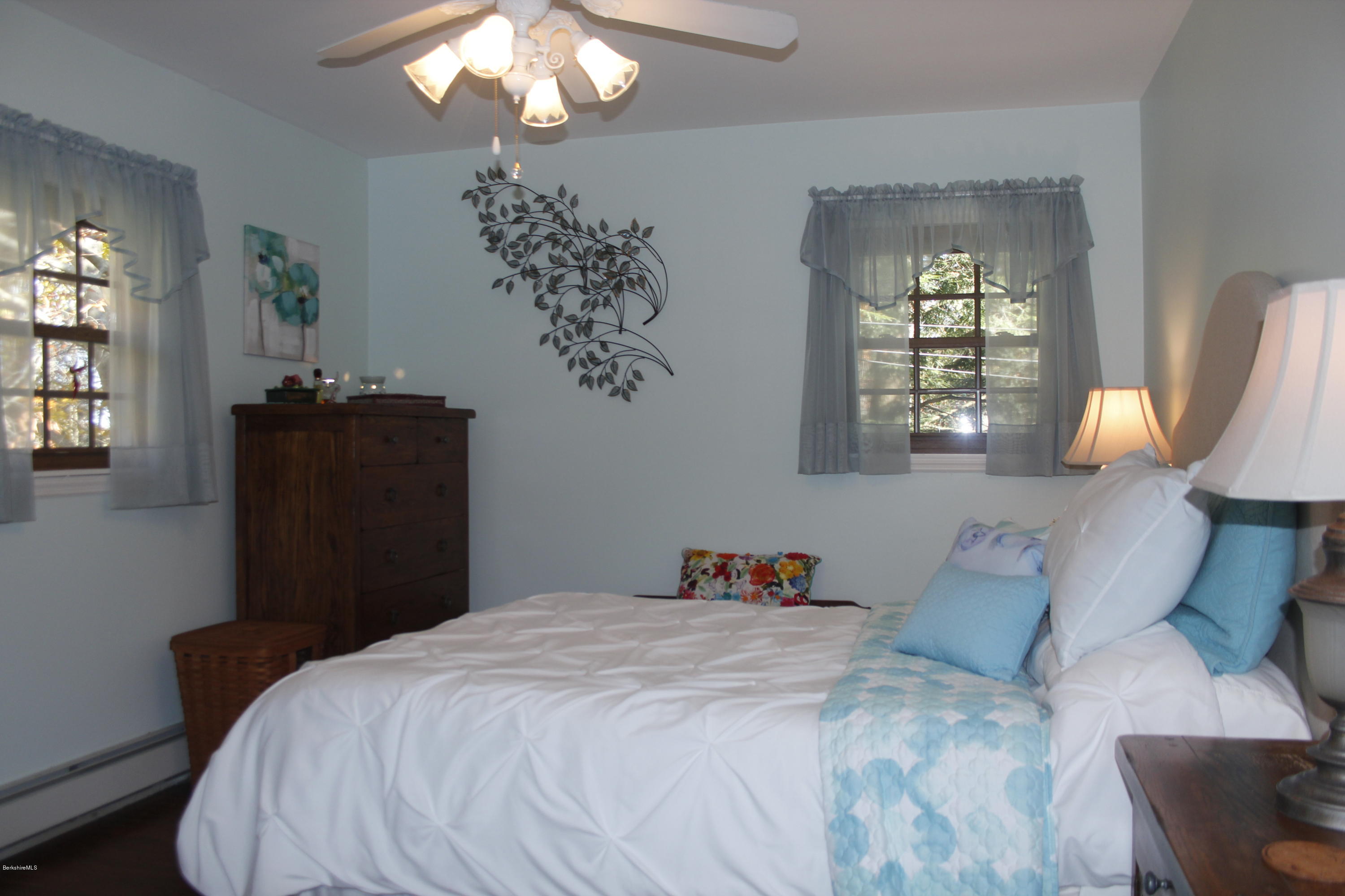 274 Barker Road Pittsfield, MA 01201 - Photo 6 of 20 Masterbedroom