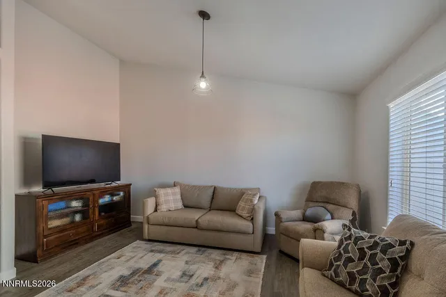 $535,000 | 400 Dog Leg Drive, Fernley, NV 89408