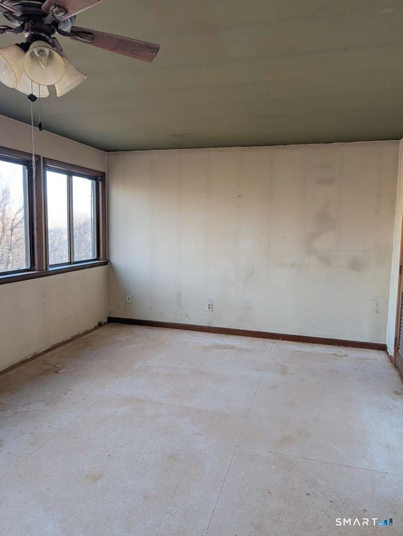 24 Chestnut Hill Road Newtown, CT 06482 - Photo 17 of 21