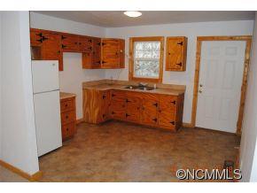 7 & 15 Stucco Road Waynesville, NC 28786 - Photo 5 of 18 Gallery Image 5