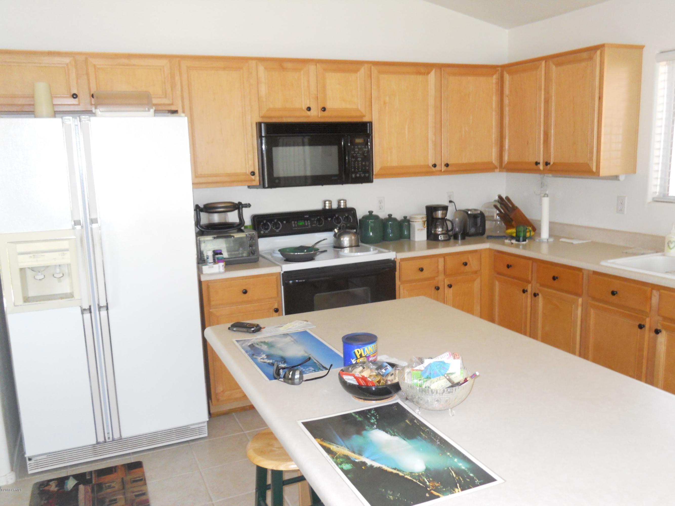10745 West Granada Road Avondale, AZ 85392 - Photo 9 of 17 10745 w