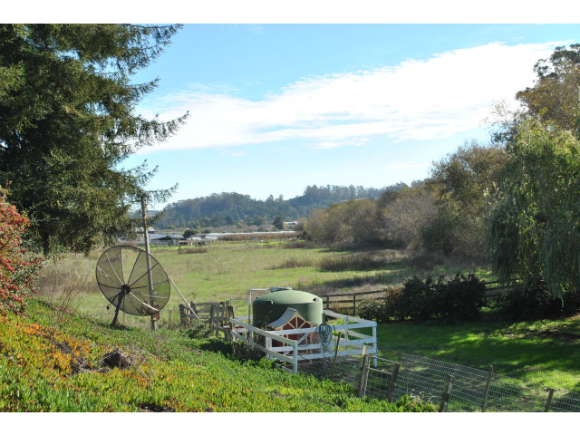 702 Hall Road Watsonville, CA 95076 - Photo 7 of 24 Gallery Image 7