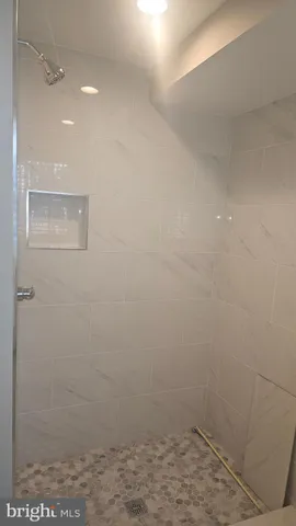 $1,300 | 7611 Kingsbury Road, Alexandria, VA 22315