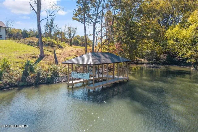 $799,900 | 3835-3829 Lakeside Estates Way, Louisville, TN 37777