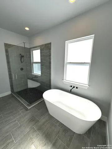 $2,400 | 327 Ebner Street, Unit B, Boerne, TX 78006