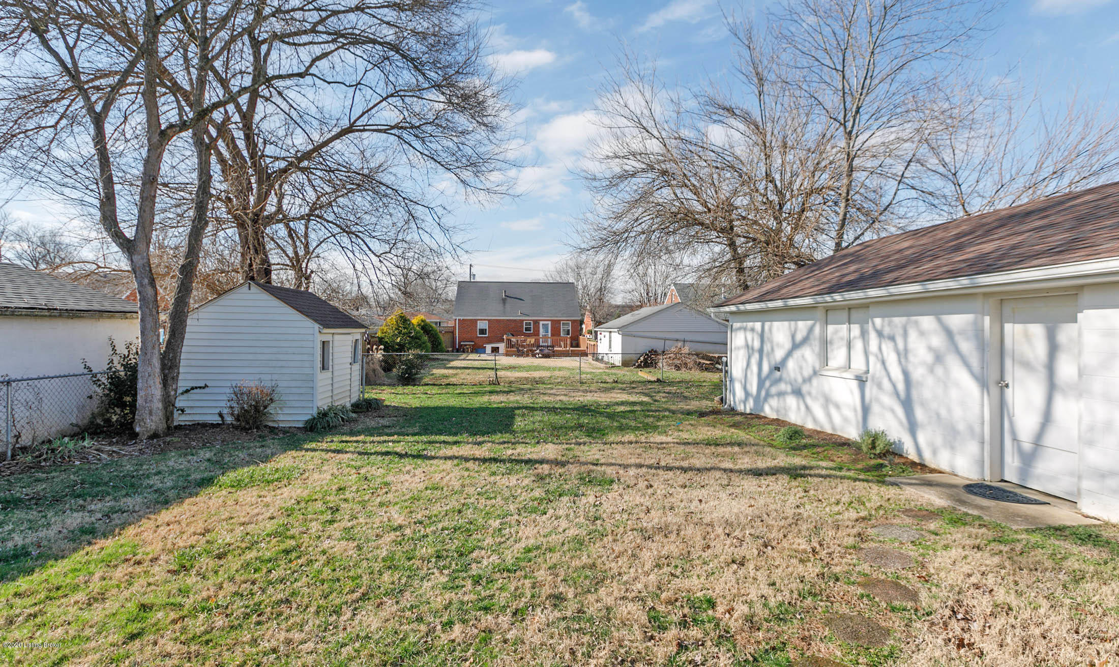 7710 Bluebonnet Road Louisville, KY 40258 - Photo 31 of 38 034