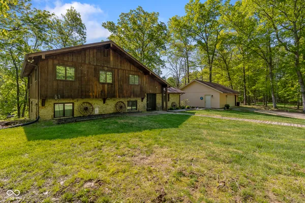 $1,000,000 | 3546 Morrison Road, Nashville, IN 47448