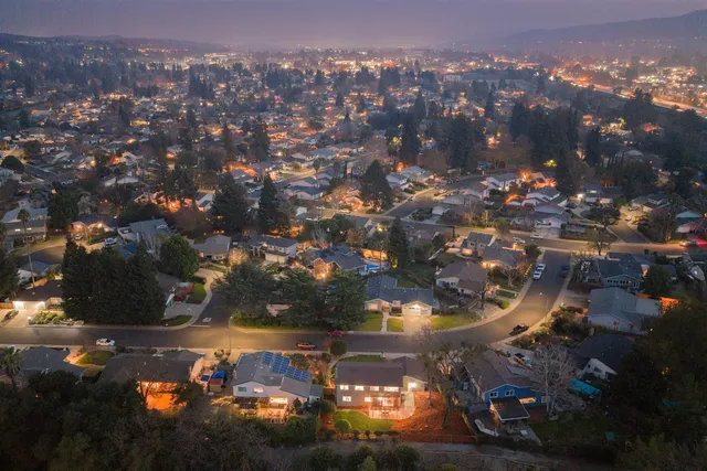 $1,998,000 | 125 Larkwood Circle, Danville, CA 94526