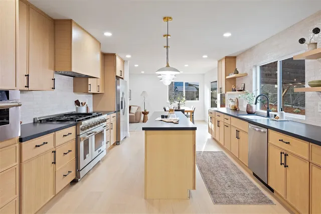 $1,998,000 | 125 Larkwood Circle, Danville, CA 94526