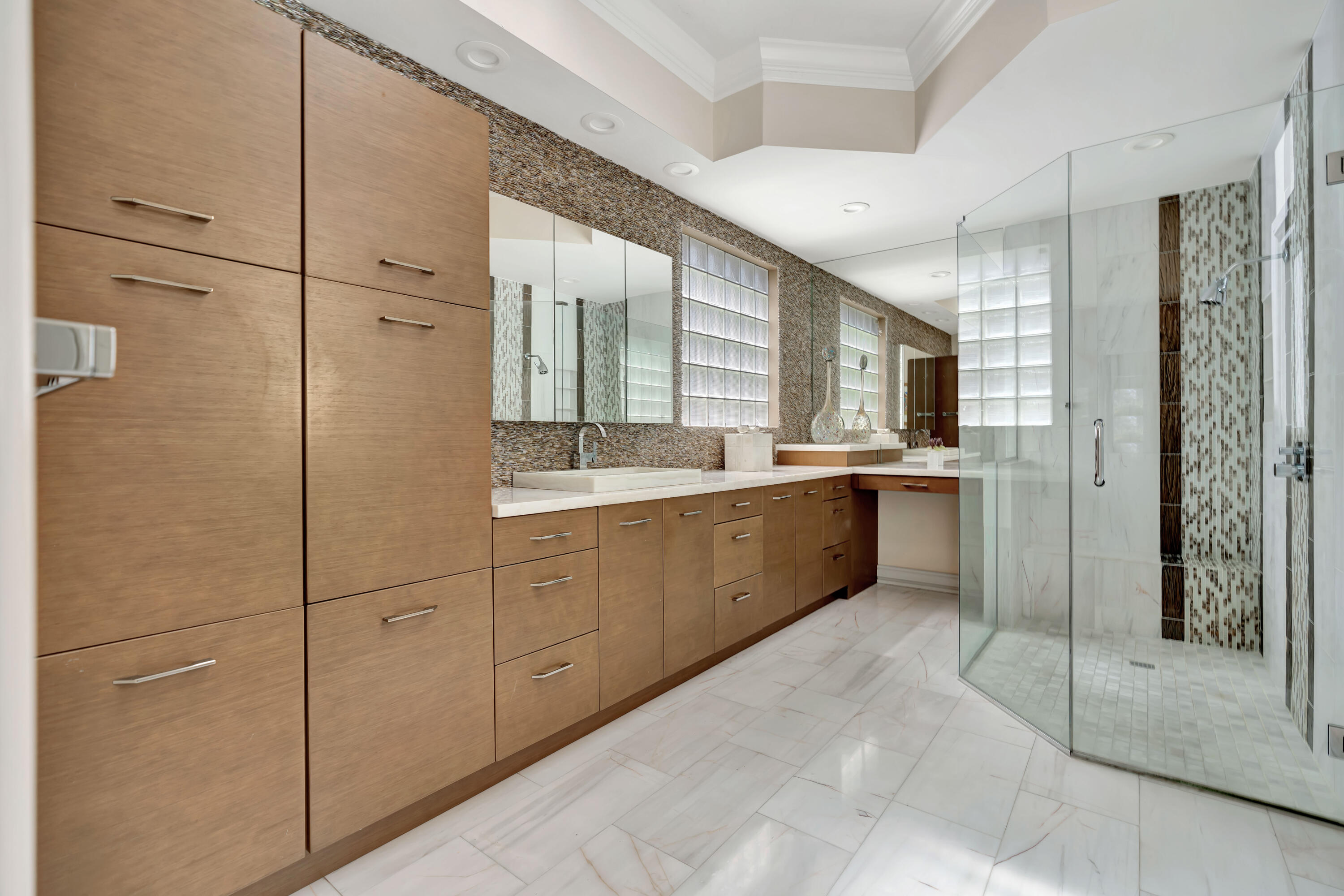 337 Eagle Drive Jupiter, FL 33477 - Photo 25 of 53 Her Bathroom