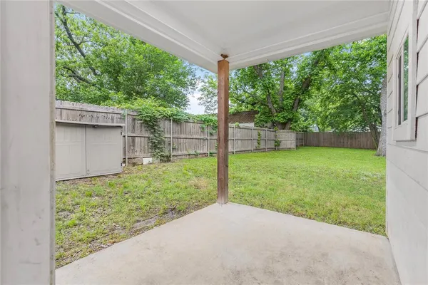 $1,500 | 604 West Star Street, Denison, TX 75020