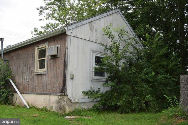 949 Herrs Ridge Road Gettysburg, PA 17325 - Photo 11 of 12 Exterior (General)