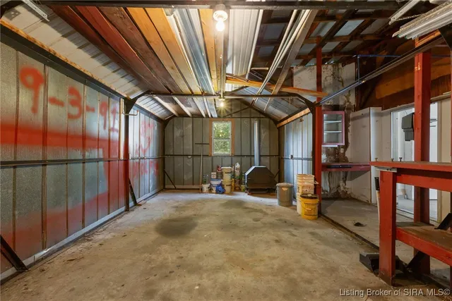 $2,800 | 2190 2 Mile Lane, New Albany, IN 47150