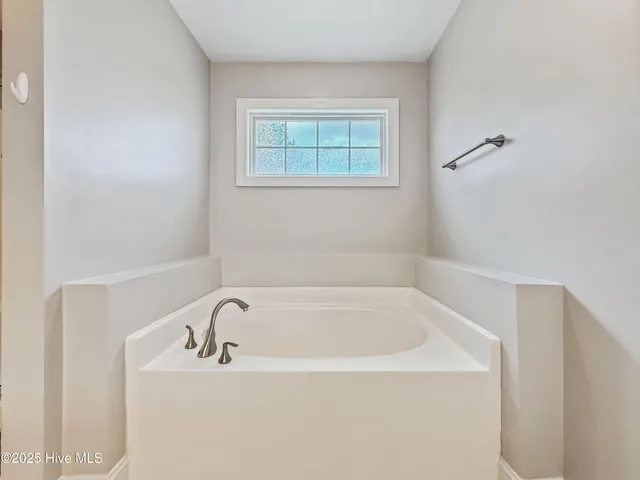 $379,000 | 204 Armistead Way, Jacksonville, NC 28540