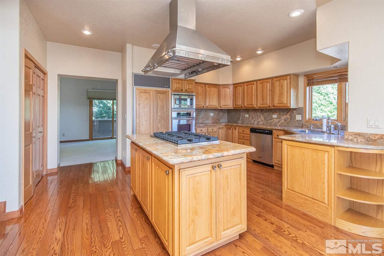 35 Promontory Pointe Reno, NV 89519 - Photo 9 of 40 Photo 9