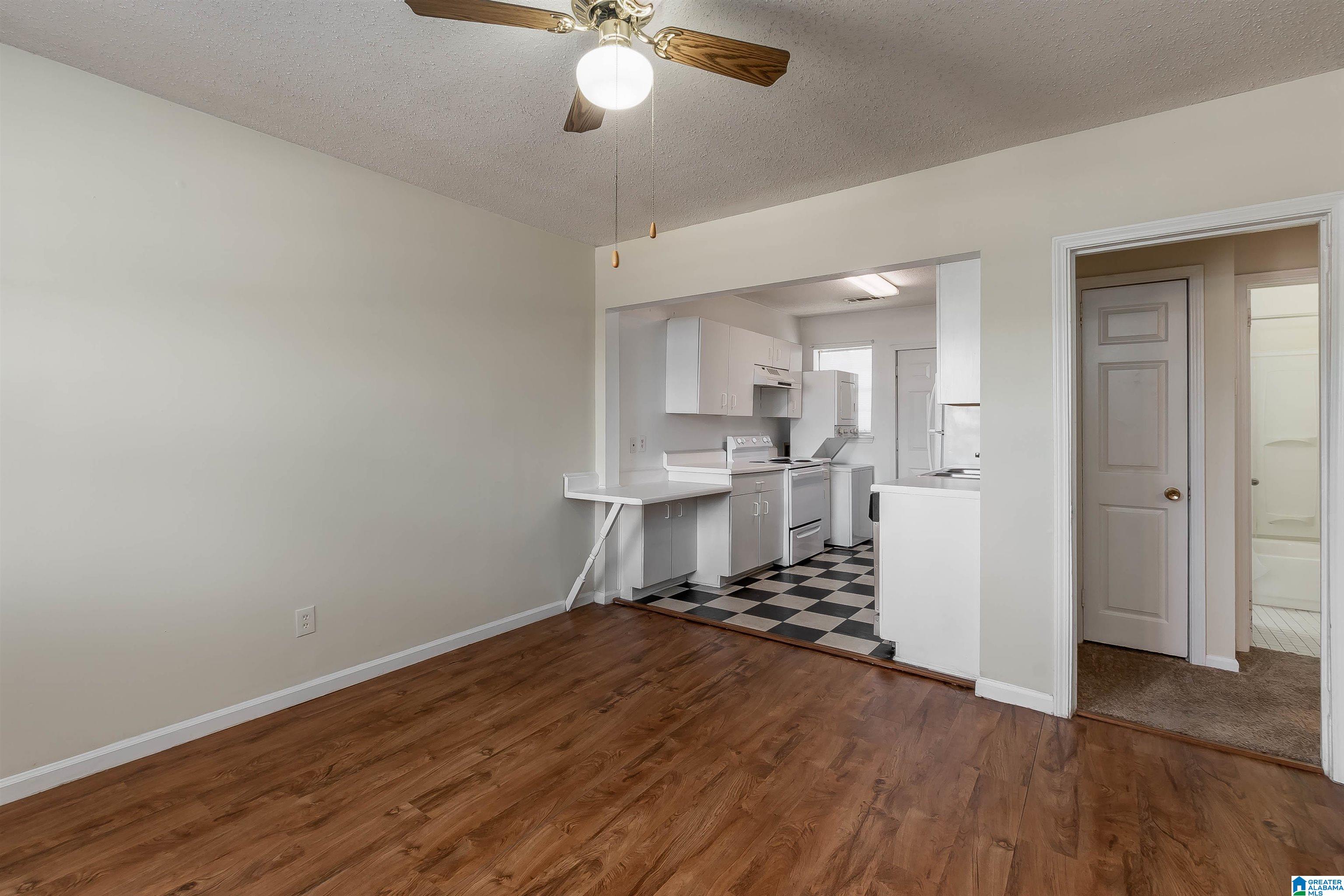 901 Hargrove Road, Unit 13C Tuscaloosa, AL 35401 - Photo 2 of 28