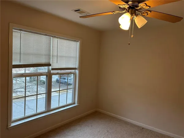 a view of empty room with window