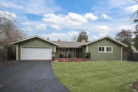 $690,000 | 719 Burchell Avenue, Highland Park, IL 60035