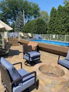 $690,000 | 719 Burchell Avenue, Highland Park, IL 60035