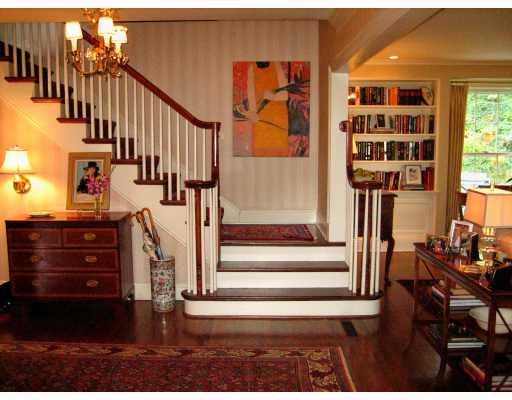 801 Larchmont Road Mt. Lebanon, PA 15243 - Photo 2 of 8 1st Floor Plan.