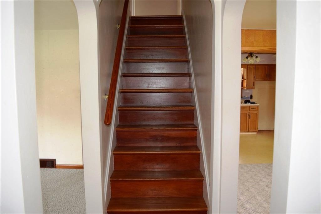 1620 Mercer Grove City Road Mercer, PA 16137 - Photo 6 of 20