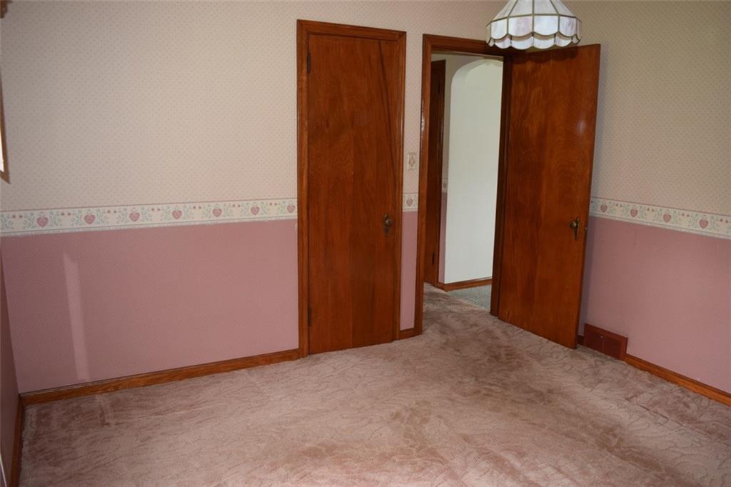 1620 Mercer Grove City Road Mercer, PA 16137 - Photo 9 of 20