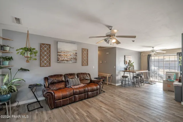 $384,900 | 8843 Len Court, Prescott Valley, AZ 86314